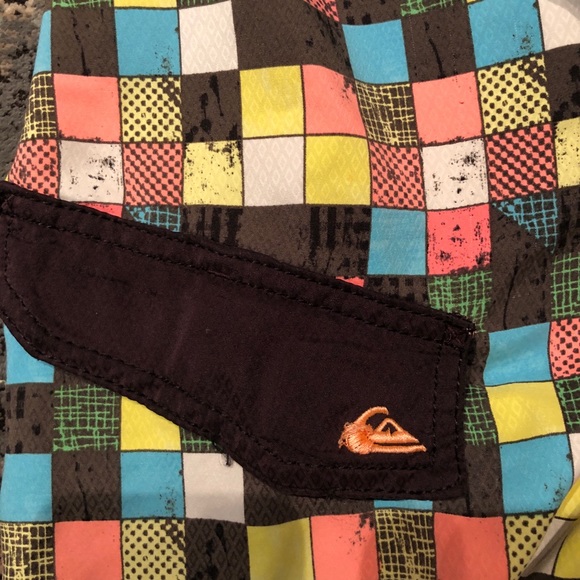 Quicksilver | Board Shorts | Size Medium - Picture 3 of 5